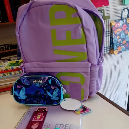 Mochila Mooving Baires Lover Portanotebook 20l Espalda Color Fondo Lila