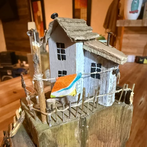 Casita Decorativa y Portasahumerio - Modelo Zara - imagen 5