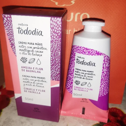 Crema para Manos Natura Tododia Ciruela y Flor de Vainilla