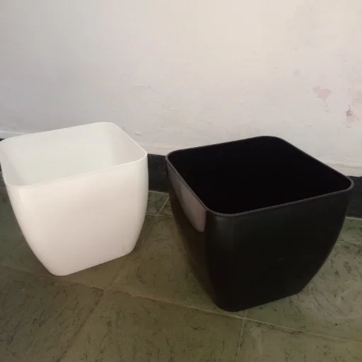 Maceta premiun cuadrada N°16