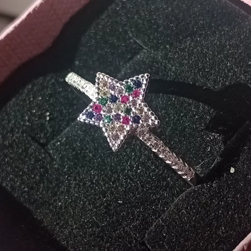Anillo de plata