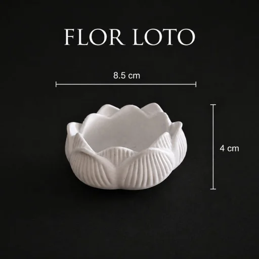 Flor loto de yeso