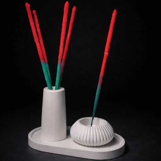 SET 1 (Plato oval + Florero rayado + porta sahumerio/vela)