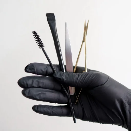 CEJAS Y PESTAÑAS
