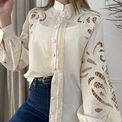 Camisa con Transparencias en Las Mangas T:M - imagen 4