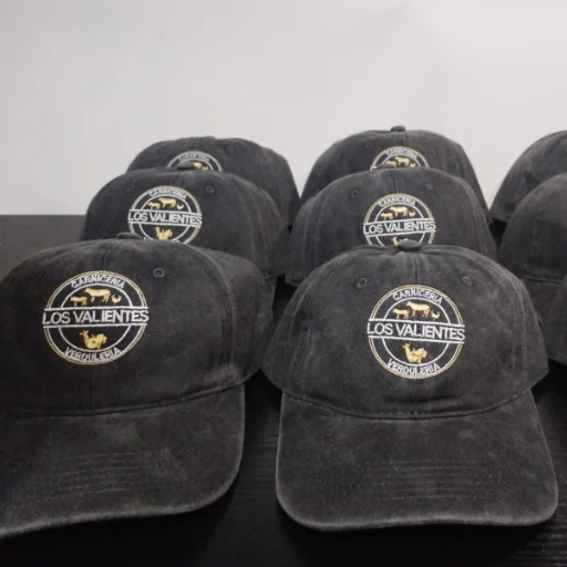 Gorras bordadas. - imagen 6