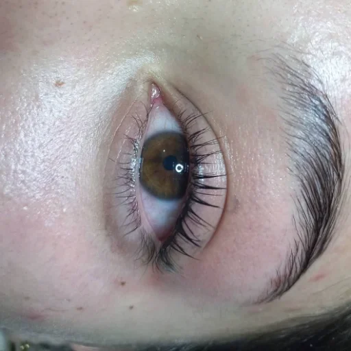 Lifting de pestañas,perfilado de cejas y laminado