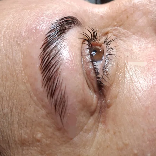 Lifting de pestañas,perfilado de cejas y laminado