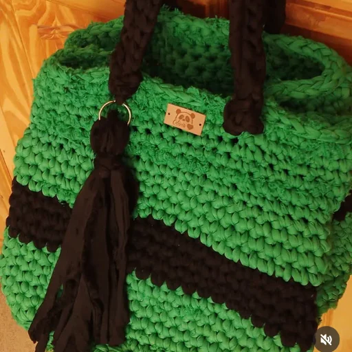 Bolso en totora