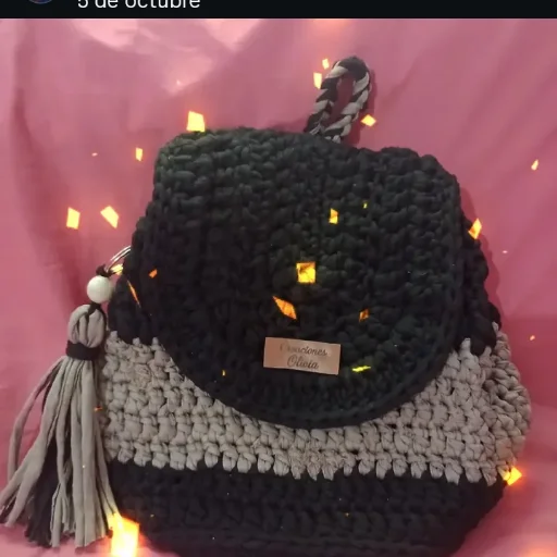 Mochila bolsito en totora