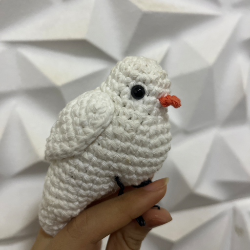 Palomita decoración amigurumi