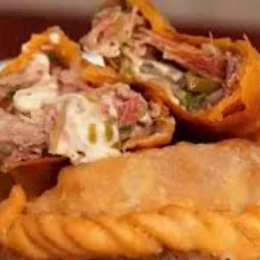 Empanadas de Carne, Pollo, Jamón y Queso, Bondiola a la Cerveza y Matambre a la Pizza