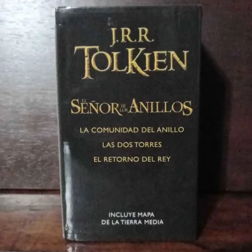 Libro. Estuche Tolkien. El Señor de los Anillos + El Hobbit + Mapa Tierra Media.