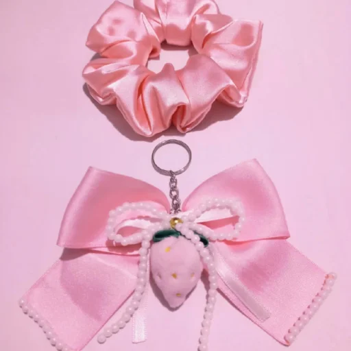 Llavero cutecore + Scrunchie de regalo