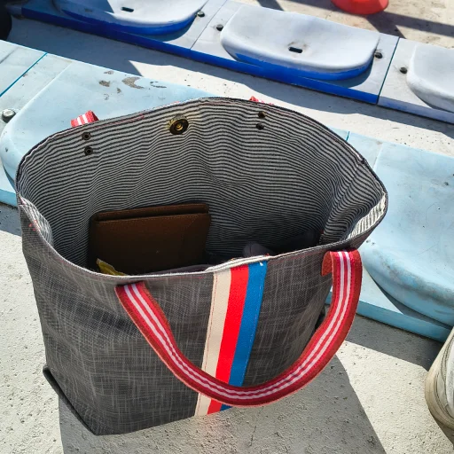 Tote hilo rojo