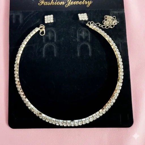 Conjunto de choker y aros de strass