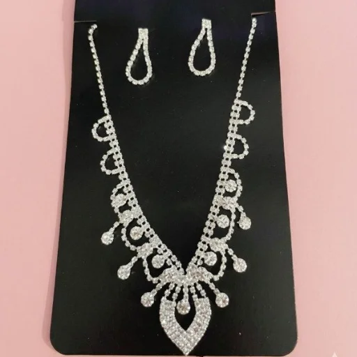Conjunto Collar y aros de strass m4