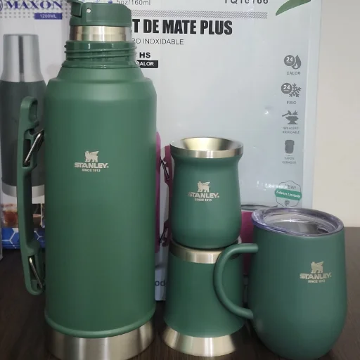 Termo 1.2 litros mate bombilla y vaso cafetero - imagen 2