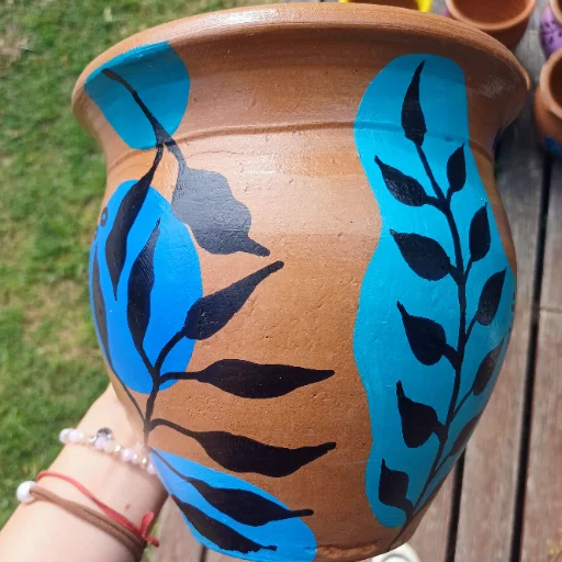 Maceta pintadas a mano, impermeabilizada y barnizada. - imagen 11