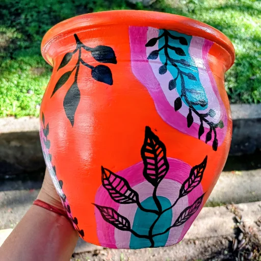 Maceta pintadas a mano, impermeabilizada y barnizada. - imagen 7