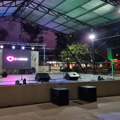 Sonido 300 personas
