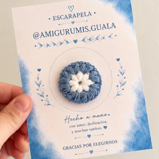 Escarapela artesanal tejida a mano