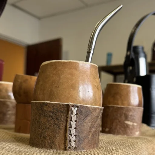 MATE CRIOLLO CON BASE