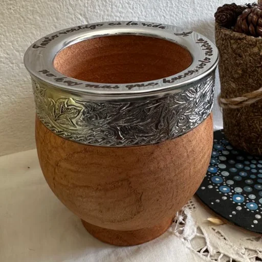 Mate de Algarrobo con frase grabada