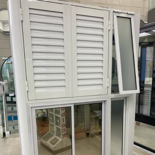 OBRAS DE ALUMINIO FABRICADAS A MEDIDA - imagen 10