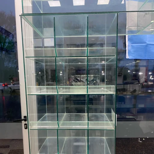 Muebles de vidrio a medida. Carameleras, Cigarreras, Sangucheras, etc.