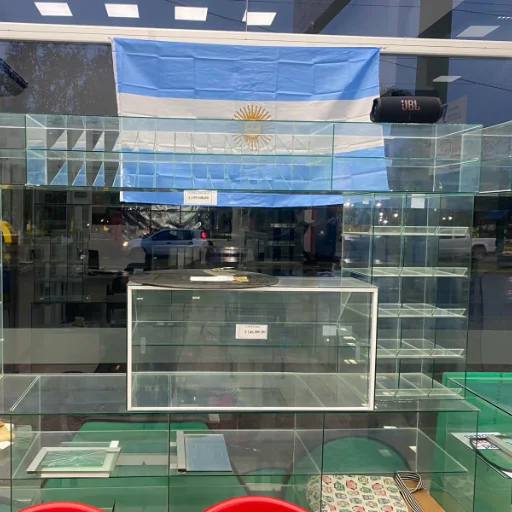 Muebles de vidrio a medida. Carameleras, Cigarreras, Sangucheras, etc.