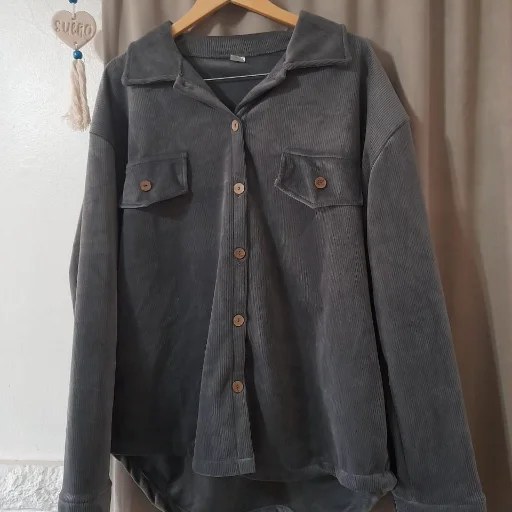 Camisaco talle 6 ( Curvy)