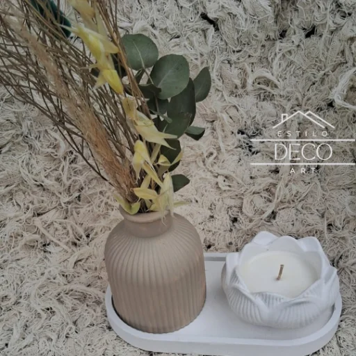 Kist de floreros bandejas y velas