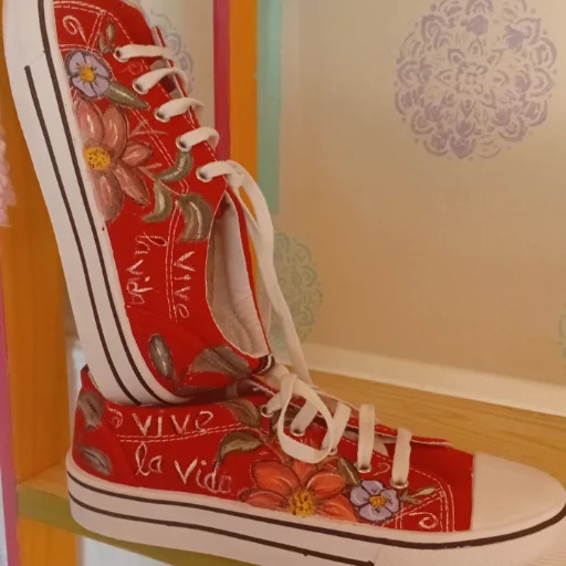 Zapatilla de lona roja