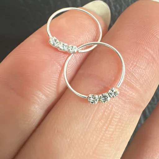 Aros argollita de plata con stras