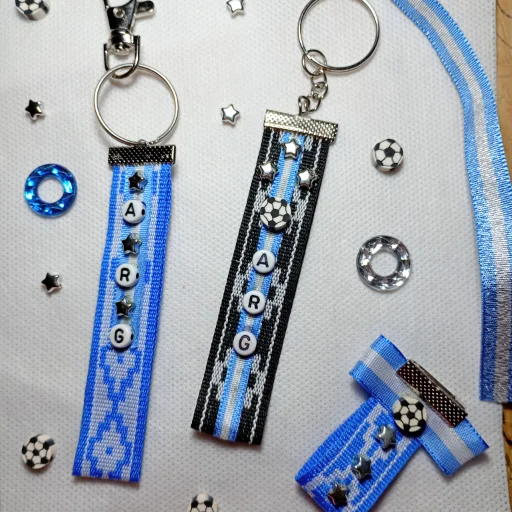 Escarapelas con gemas engarzadas y soldadas - imagen 9