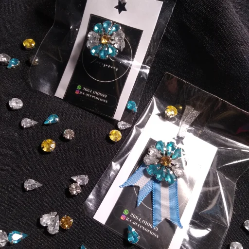 Escarapelas con gemas engarzadas y soldadas - imagen 21