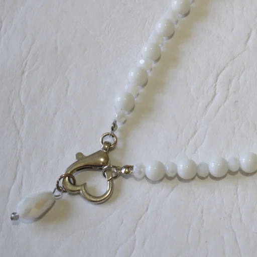 Collar Love White