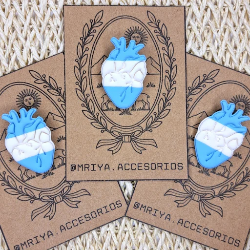 100 Escarapelas souvenir regalo empresarial institucional conmemorativo - imagen 2