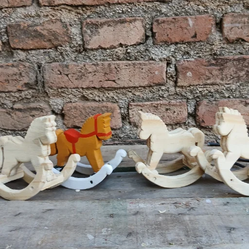 Caballo de madera mecedor - imagen 5