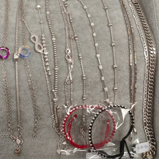 Pulseras de plata