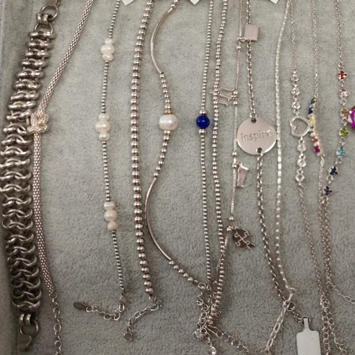 Pulseras de plata
