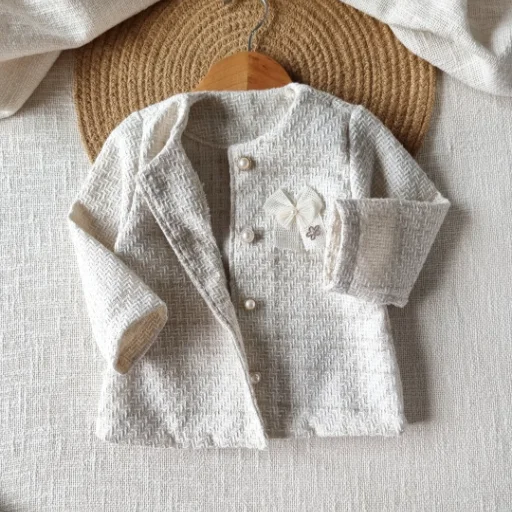 SACO BABY CHANNEL 🎀botones perla,  HASTA 3 AÑOS 🌷$25990