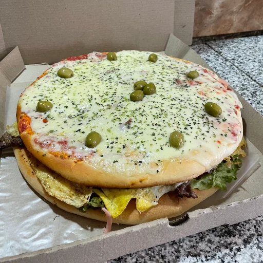 Lomopizza con papas chicas - imagen 2