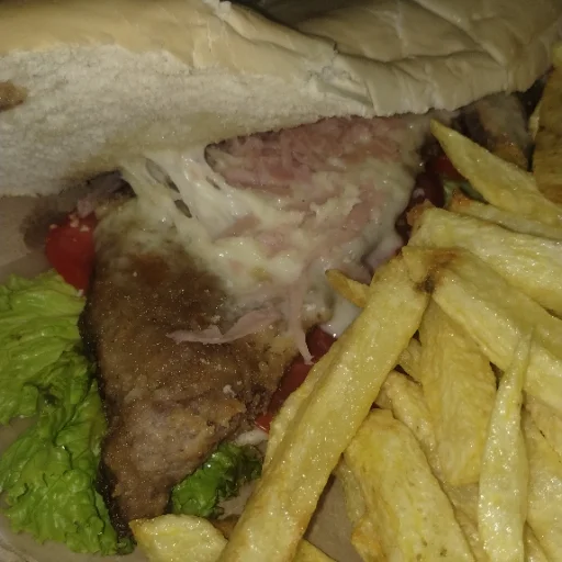 Sándwich de milanesa 2 personas - imagen 3