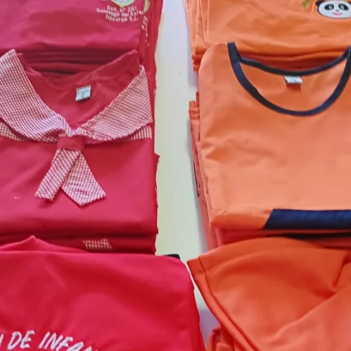 Guardapolvos escolares