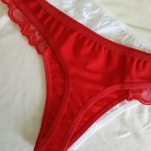 Colales de lycra con encaje
