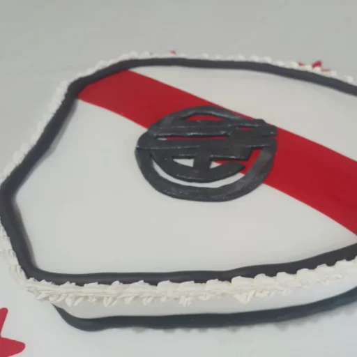 Torta Escudo de River ⚽️🔴⚪️