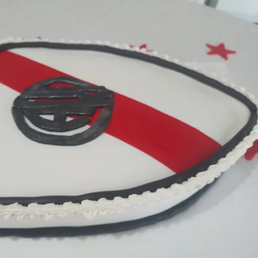 Torta Escudo de River ⚽️🔴⚪️