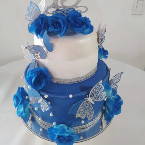 Torta de 15 💙🌟 - imagen 2